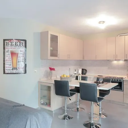 Daire 5 Min From Papageorgiou Free Indoor Parking