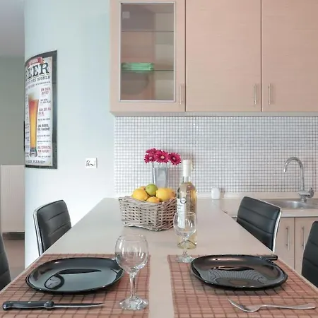5 Min From Papageorgiou Free Indoor Parking Thessaloníki